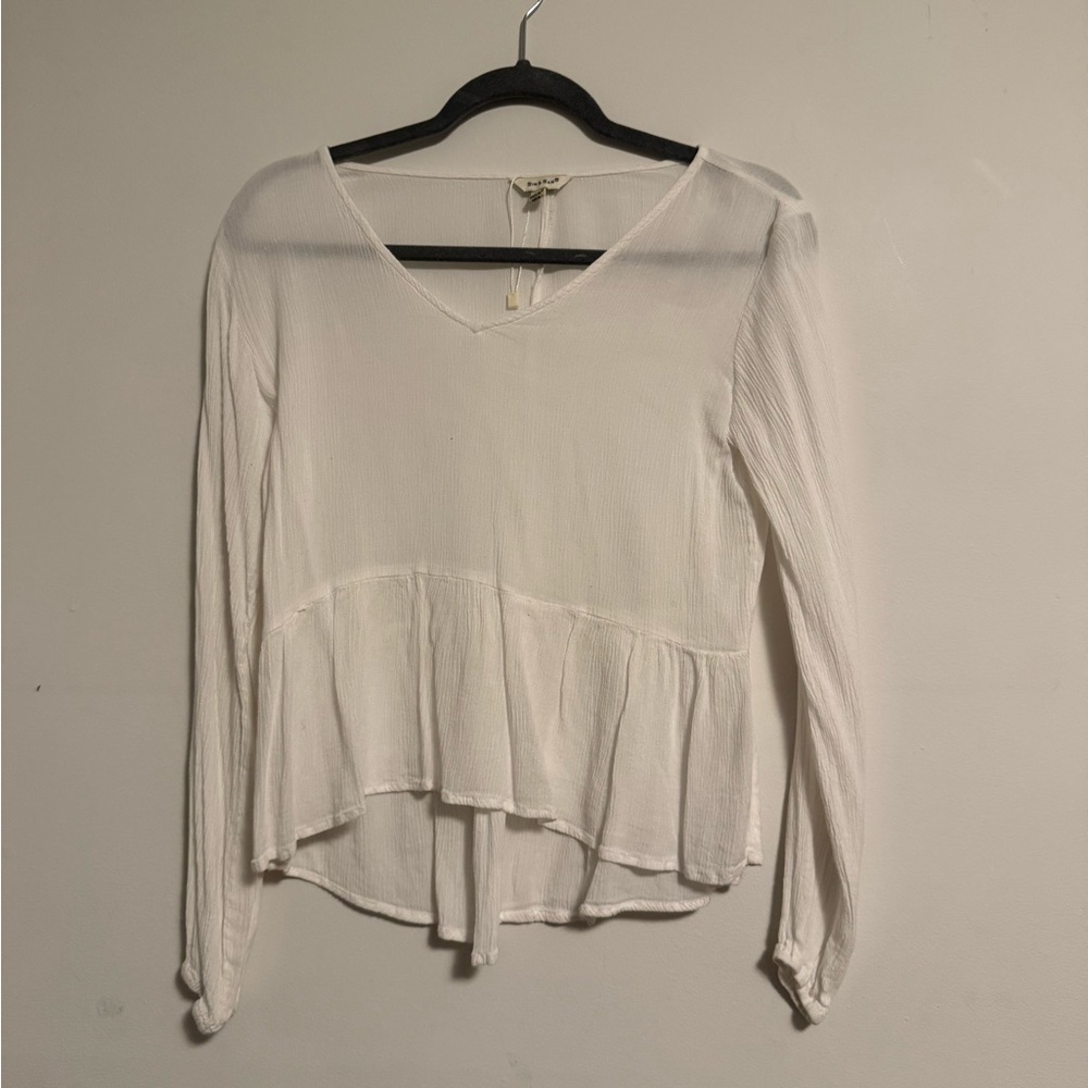 🍓Sim & Sam Hi-Lo White Peplum Top